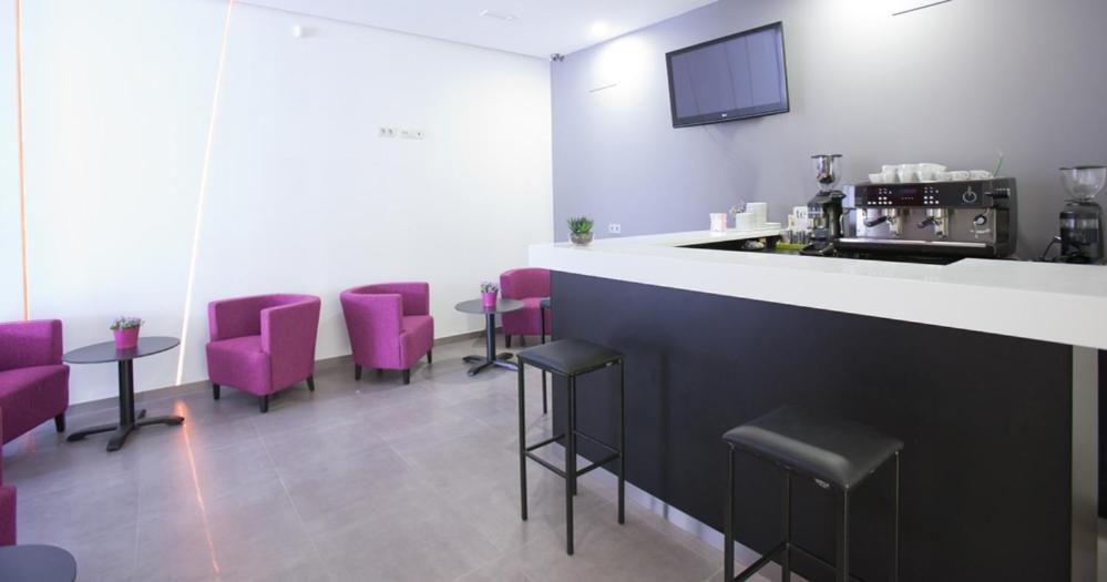 Alix Boutique Otel Arteixo Restoran fotoğraf